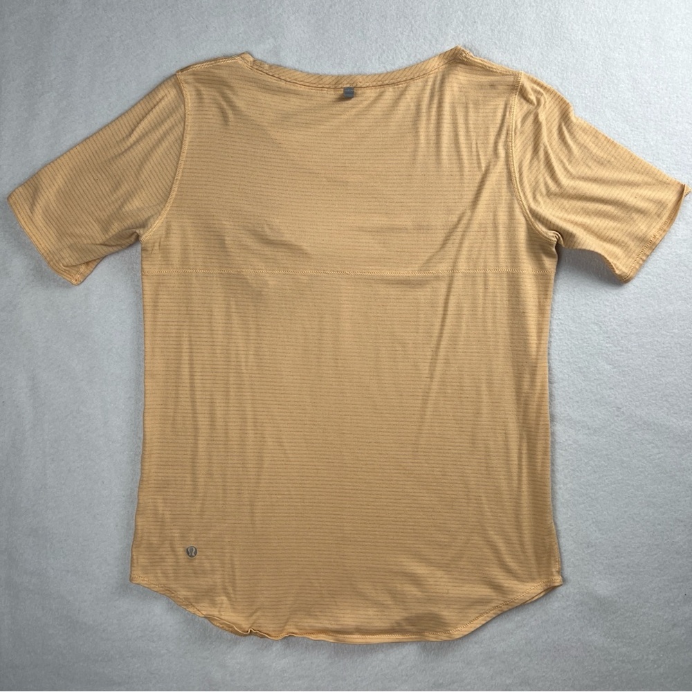 Lululemon Women's Run Away Tee Heathered Peach Fuzz Medium? - Picture 3 of 5